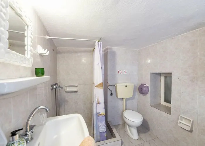 펜션 Town House For 6-16 With Ac