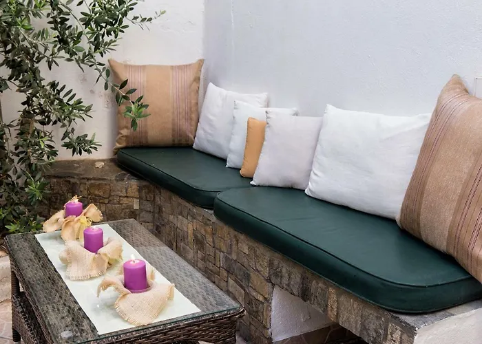 Town House For 6-16 With Ac