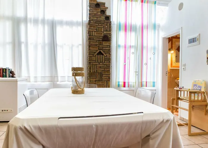 Town House For 6-16 With Ac 펜션 *