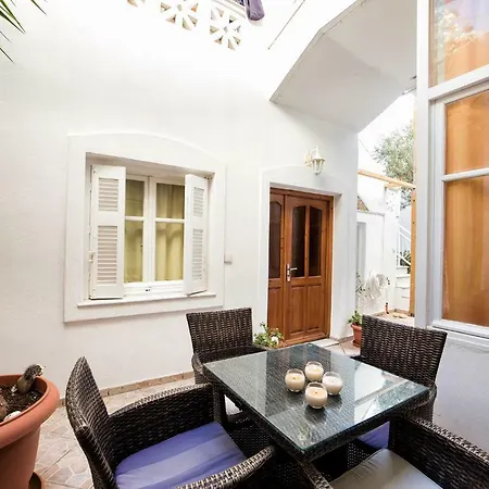 Town House For 6-16 With Ac Casa vacanze Paro