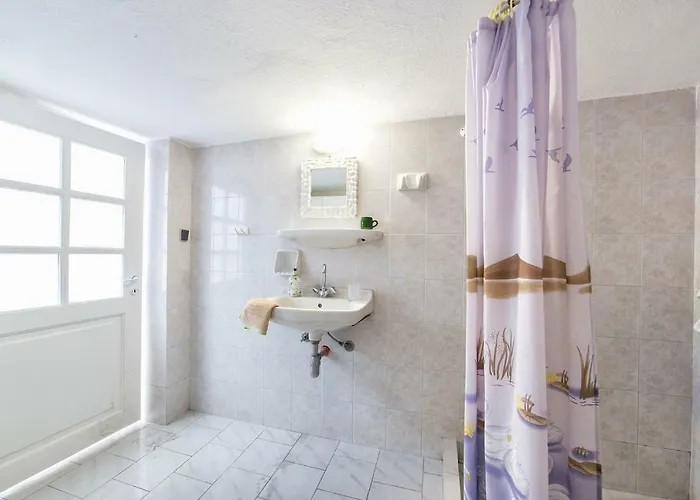 Ferienhaus Town House For 6-16 With Ac